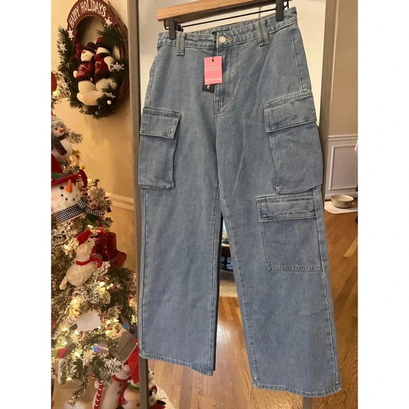 Women's PRETTYLITTLETHING Cargo Light Blue Wash Jeans, Size Petite 6, Wide Leg - Picture 2 of 6